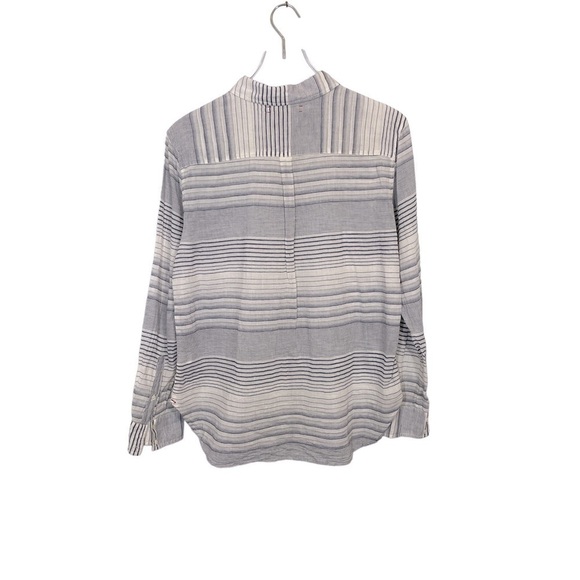 XiRENA Button Down High Low Hem Blue/White Shirt Sz S NWT - Picture 10 of 12